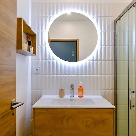 Cosy A Αζάτσιο